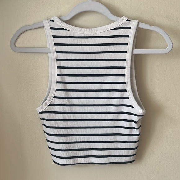 NWOT Zara Navy White Stripe Crop Tank Top Sz L - Picture 4 of 4